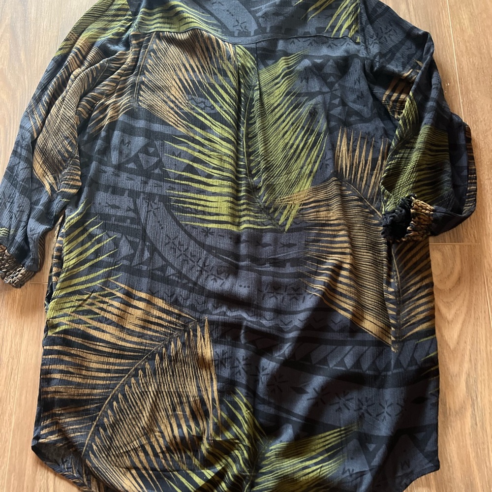Tanoa long sleeve dress. Designed in Hawaii